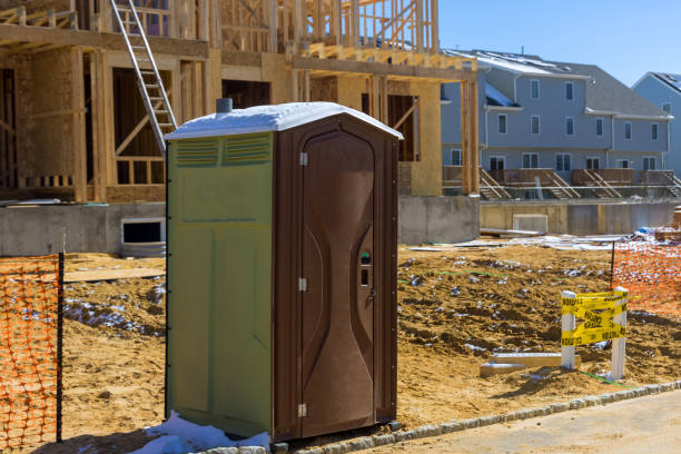 Portable Toilet Options We Offer in Byrnes Mill, MO